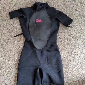 Billabong 2mm shorty wetsuit. Size 10. NWT